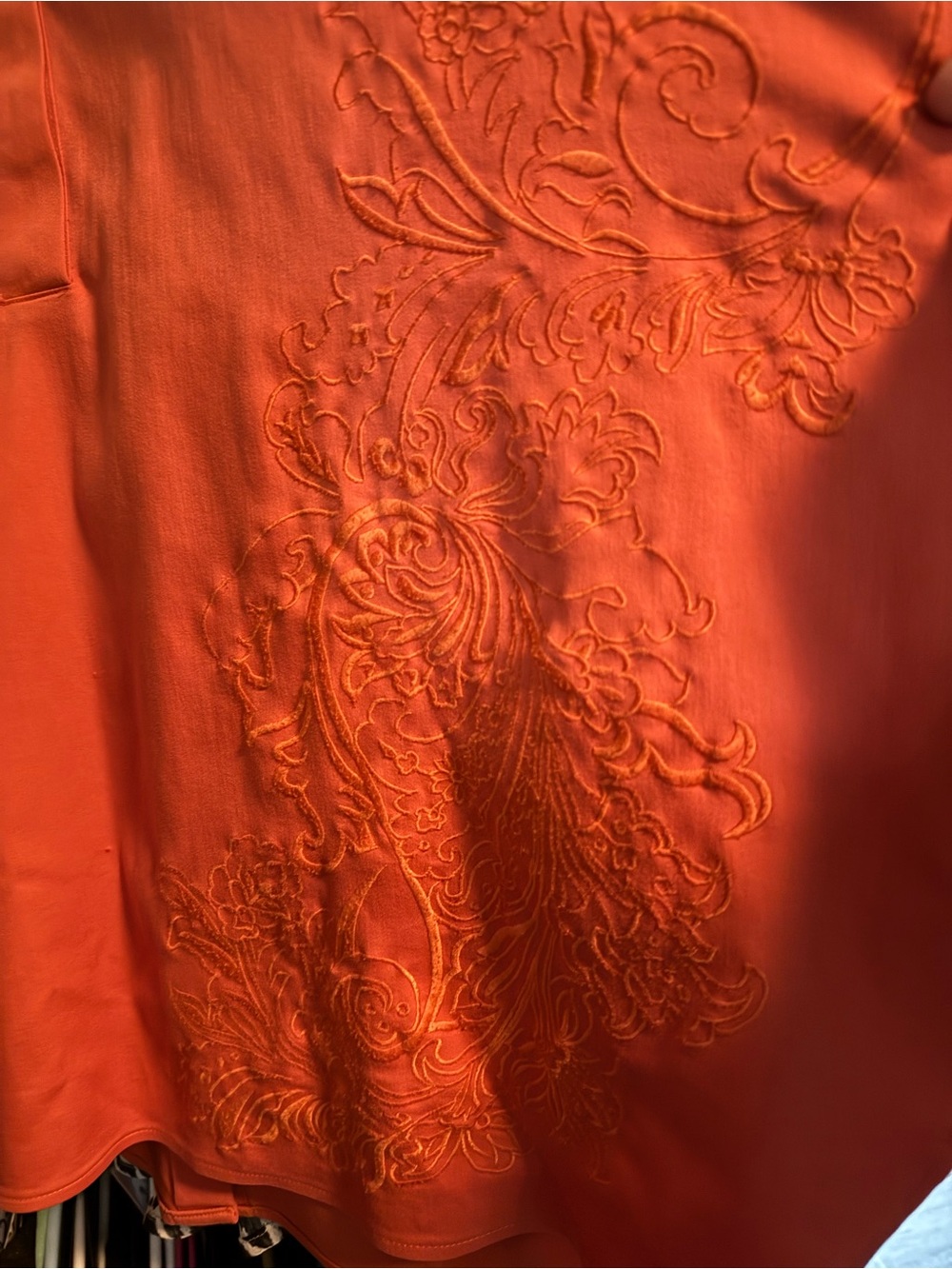 Chico’s Embroidered No Iron Chic Stretch Top size 2.5
